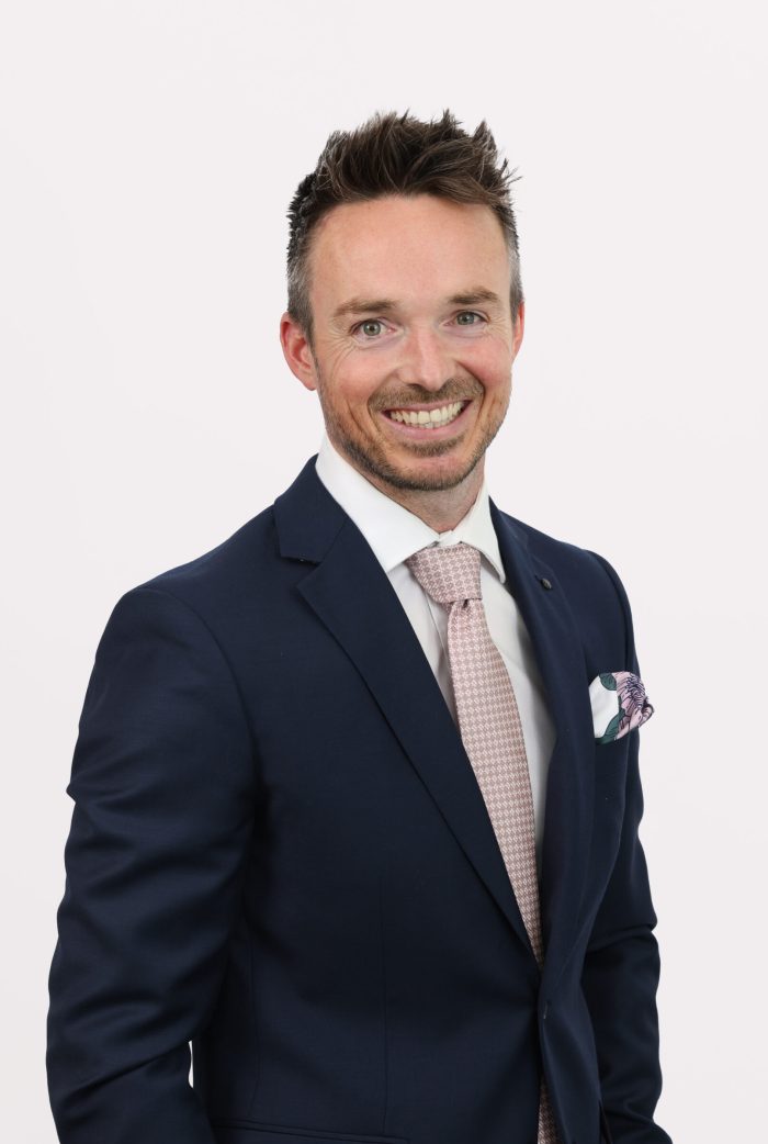 Robert O'Brien, Momentum Wealth